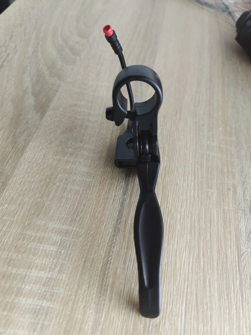 11-isinwheel-scooter-brake-handle-brake-lever-spare-parts-lever-handlebar-lever-part-compatible-for-x1-x1s-the-right-handle–1.webp